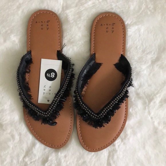 a new day Shoes - Women’s black slip-on sandals size 8.5